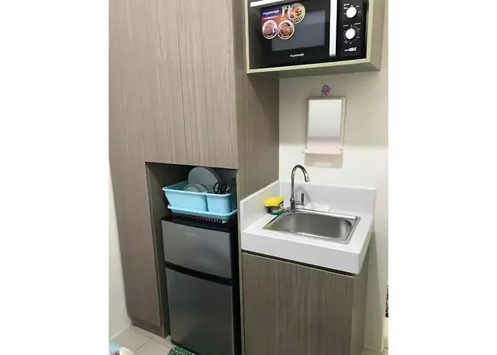Shanilyn Residency Urban Deca Towers Edsa Mandaluyong,unlimited Internet And Netflix * Manila