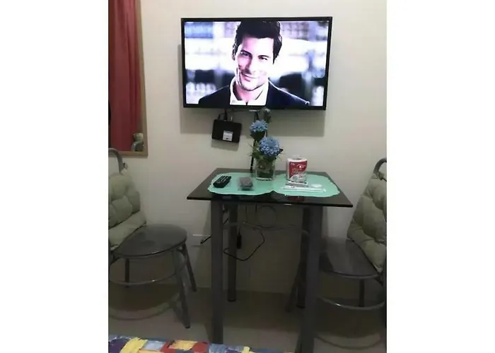 Shanilyn Residency Urban Deca Towers Edsa Mandaluyong,unlimited Internet And Netflix